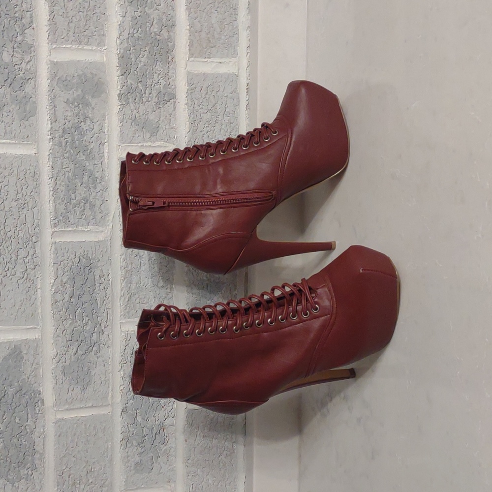 Bakers Women's Squared Burgundy Lace Up Platform Stiletto Pumps Heels Size 7